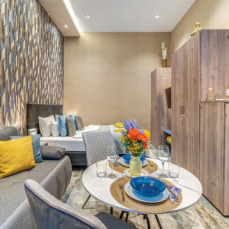 Budapest Magic Blue In Downtown Ngoại thất bức ảnh