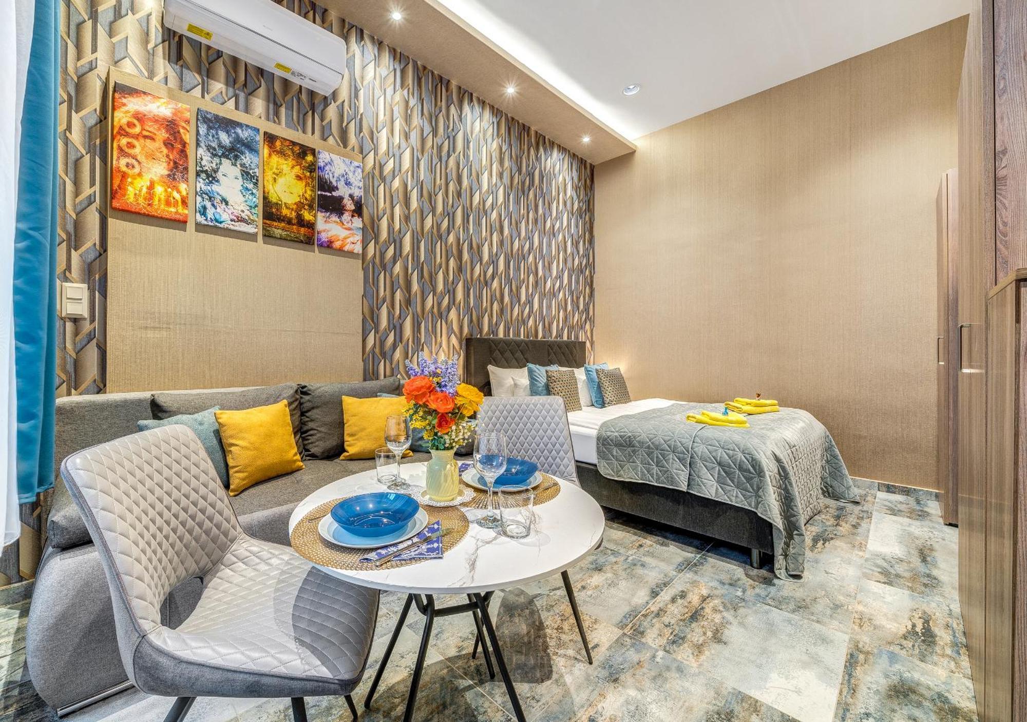Budapest Magic Blue In Downtown Ngoại thất bức ảnh