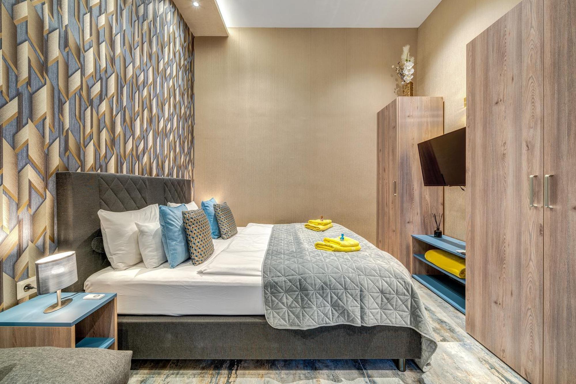 Budapest Magic Blue In Downtown Ngoại thất bức ảnh